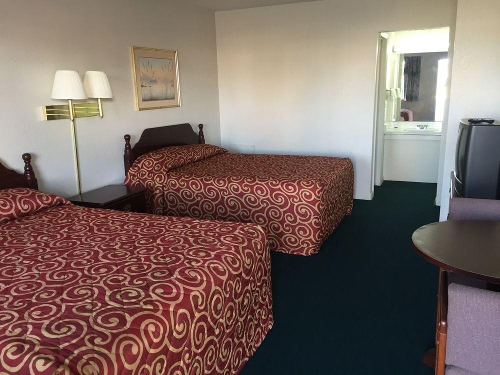 Economy Inn St. James Eksteriør bilde